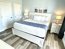 Beachgate Condo Suites And Hotel 331+332 4 Bedroom Condo