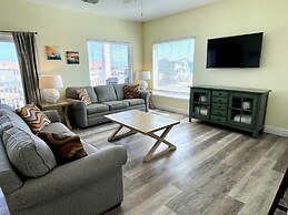 Beachgate Condo Suites And Hotel 322 2 Bedroom Condo