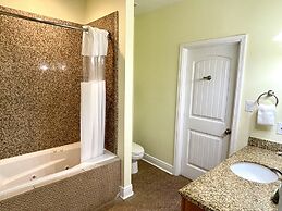 Beachgate Condo Suites And Hotel 322 2 Bedroom Condo