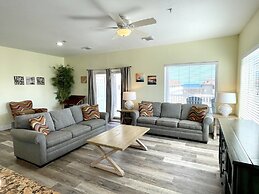 Beachgate Condo Suites And Hotel 321+322 4 Bedroom Condo