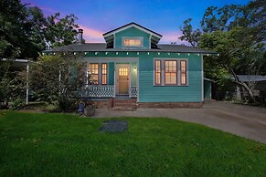 Retro Revival With Modern Luxury 3 Bedroom Home