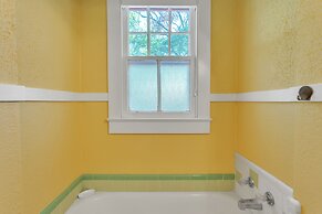 Retro Revival With Modern Luxury 3 Bedroom Home