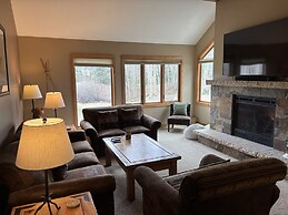 Quicksilver 1609 Premier 2-bedroom, ground floor 2 Condo