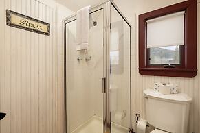 West Portal Cabin 4 Bedroom Cabin