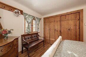 West Portal Cabin 4 Bedroom Cabin