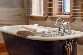 West Portal Cabin 4 Bedroom Cabin