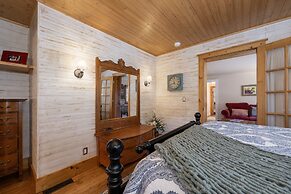 West Portal Cabin 4 Bedroom Cabin