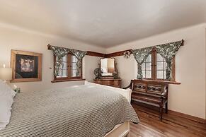 West Portal Cabin 4 Bedroom Cabin