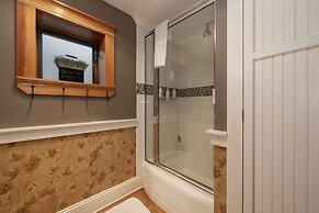 West Portal Cabin 4 Bedroom Cabin