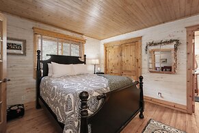 West Portal Cabin 4 Bedroom Cabin