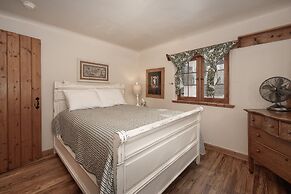 West Portal Cabin 4 Bedroom Cabin