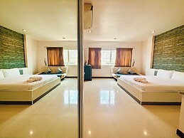 Ree Riverside hotel