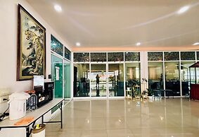 Ree Riverside hotel