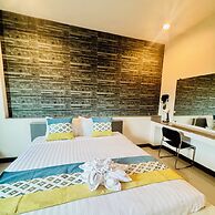 Ree Riverside hotel