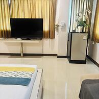 Ree Riverside hotel