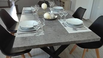 Detached House - Villa Mariva