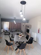 Detached House - Villa Mariva