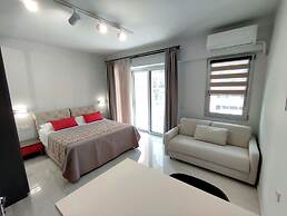 Seaside Apartment Near the City Center