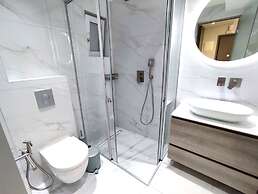 Seaside Apartment Near the City Center