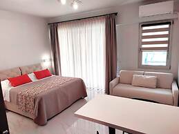 Seaside Apartment Near the City Center