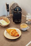 ng Lique Pool Garden Apartment