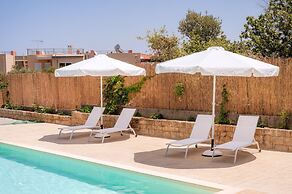 ng Lique Pool Garden Apartment