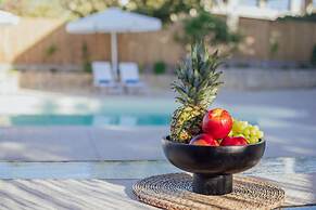 ng Lique Pool Garden Apartment