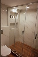 ng Lique Pool Garden Apartment