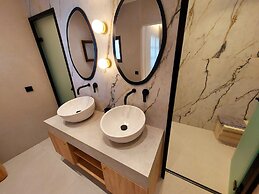 Minares Luxury Suite