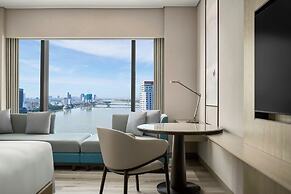 Courtyard by Marriott Danang Han River