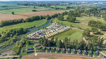 Aquadrome Abode - Billing Aquadrome