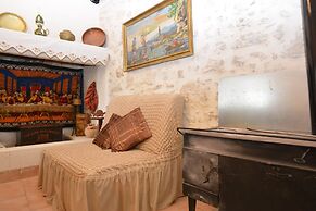 Gioma Stone House by Checkin