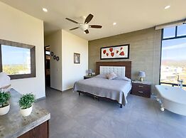 Torre Mittah Ocean Views & Tranquility