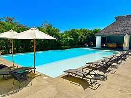 Torre Mittah Ocean Views & Tranquility