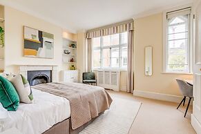 Belgravia - Charming Spacious 4 Bed Home for 9