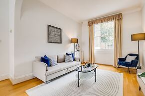 Belgravia - Charming Spacious 4 Bed Home for 9