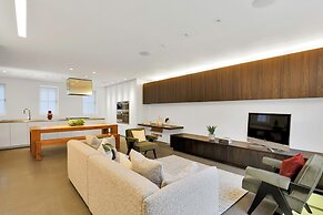 Paddington Luxury 3-bed Mews Private Cinema Gym