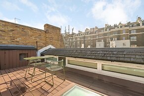 Paddington Luxury 3-bed Mews Private Cinema Gym