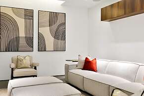 Paddington Luxury 3-bed Mews Private Cinema Gym