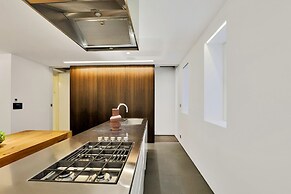 Paddington Luxury 3-bed Mews Private Cinema Gym