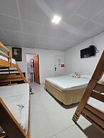 HOSTAL SHANGGIOVYS