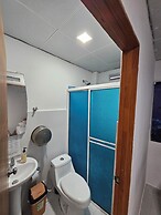 HOSTAL SHANGGIOVYS