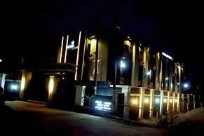 Hotel Padelia and Apartment