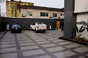 Hotel Padelia and Apartment