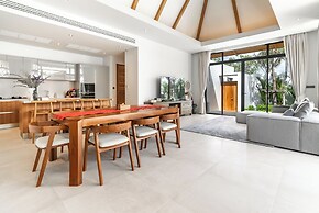 Anchan Flora By Villacarte