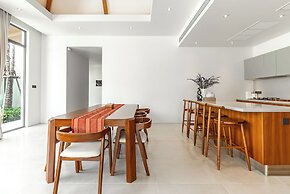 Anchan Flora By Villacarte