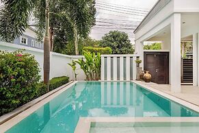Baan Araya By Villacarte