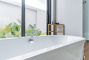 Botanica Modern By Villacarte 159/31