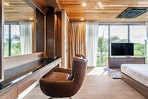 Chariot By Villacarte