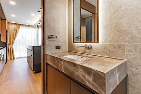 Chariot By Villacarte